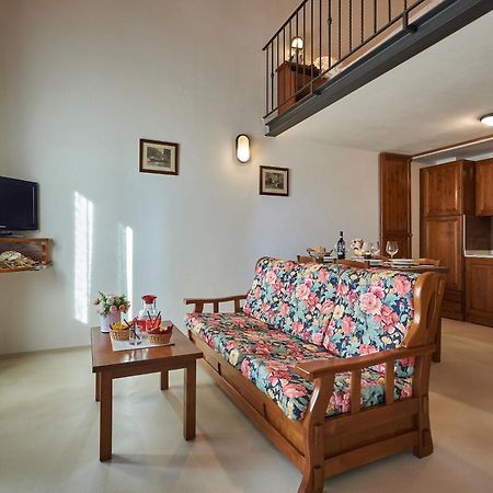 Casanova - Family Apartments Residence San Quirico dʼOrcia Екстериор снимка