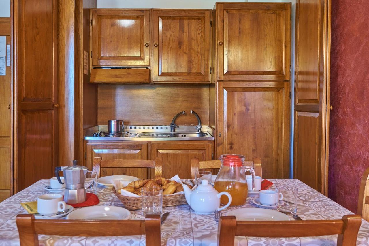 Casanova - Family Apartments Residence San Quirico dʼOrcia Екстериор снимка