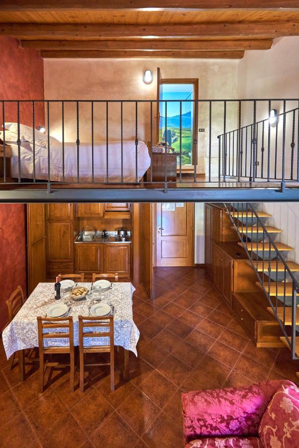 Casanova - Family Apartments Residence San Quirico dʼOrcia Екстериор снимка