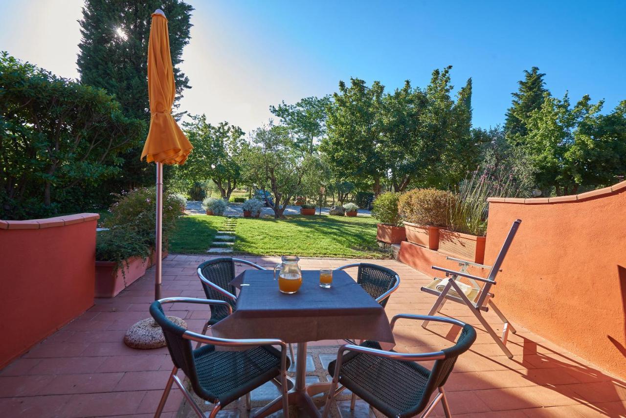 Casanova - Family Apartments Residence San Quirico dʼOrcia Екстериор снимка