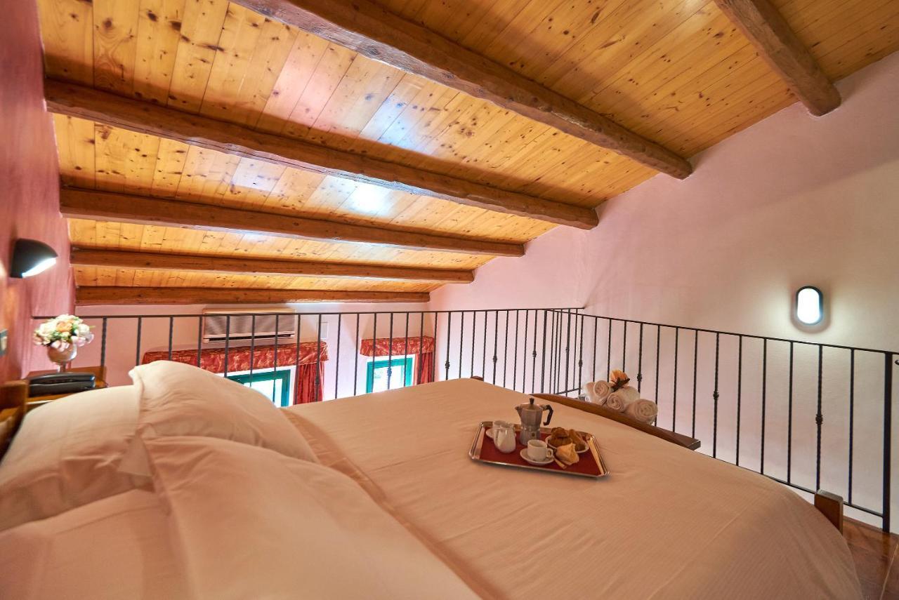 Casanova - Family Apartments Residence San Quirico dʼOrcia Екстериор снимка