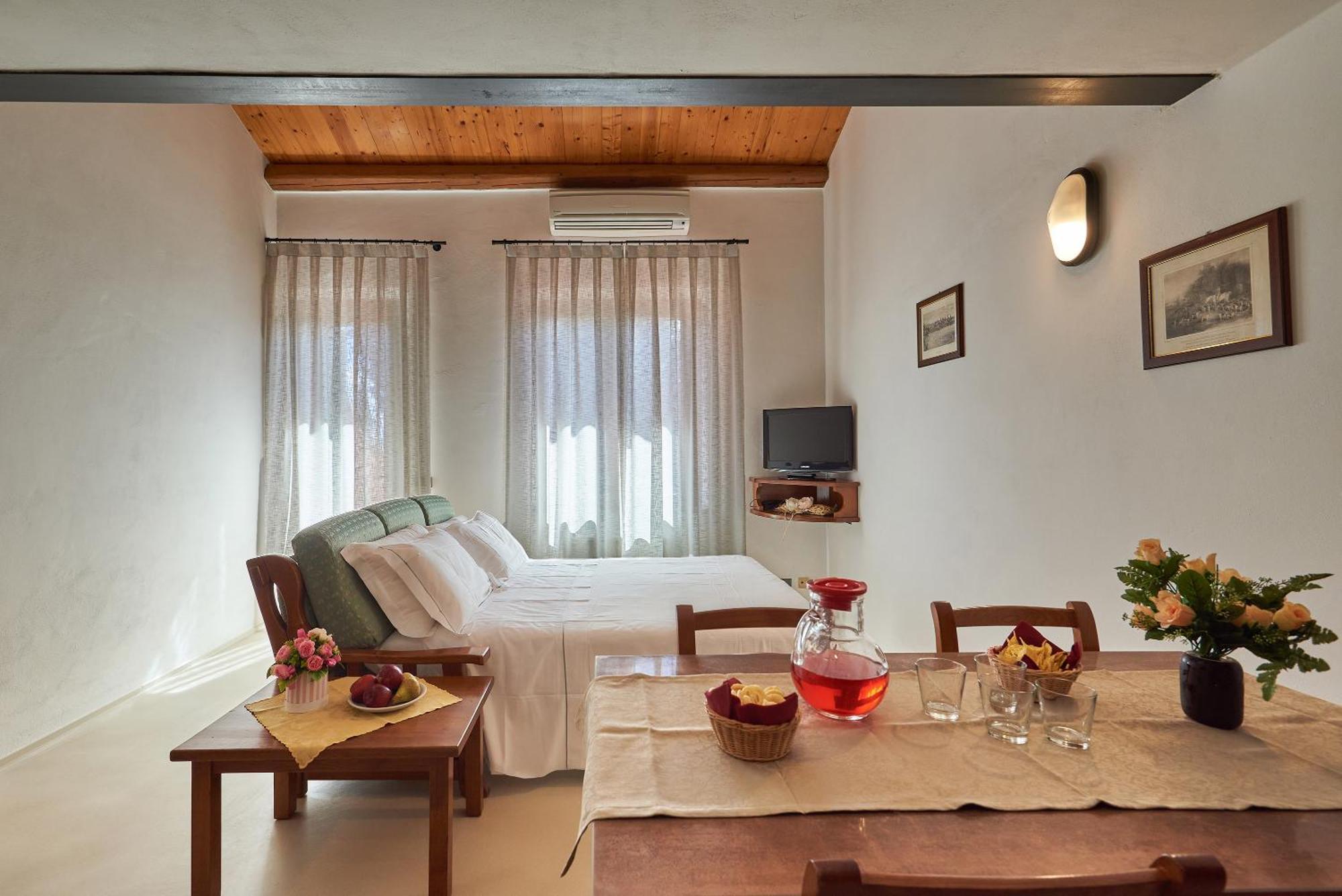 Casanova - Family Apartments Residence San Quirico dʼOrcia Екстериор снимка