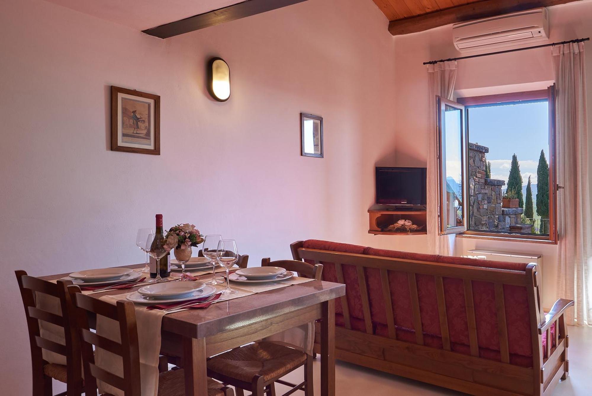 Casanova - Family Apartments Residence San Quirico dʼOrcia Екстериор снимка
