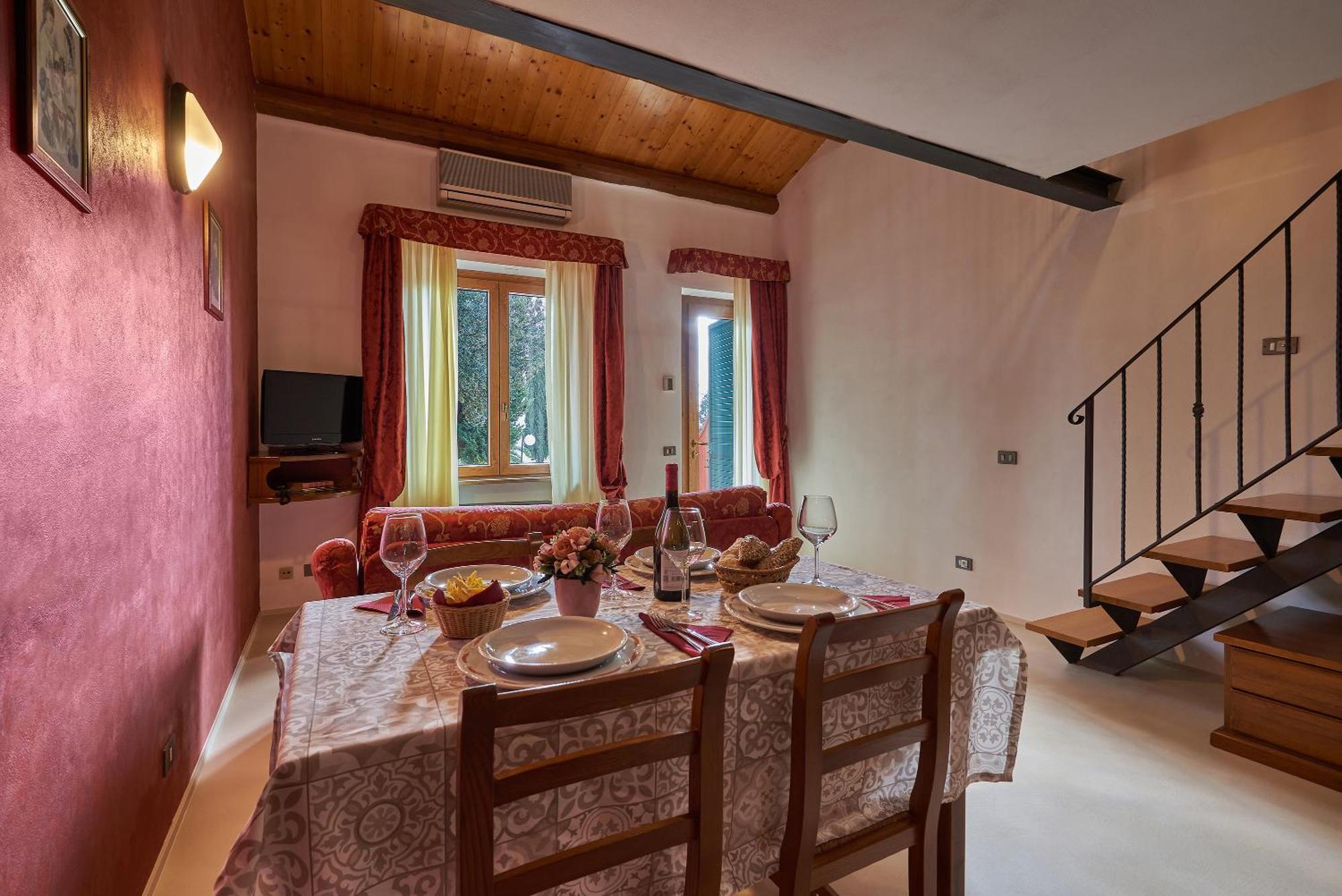 Casanova - Family Apartments Residence San Quirico dʼOrcia Екстериор снимка
