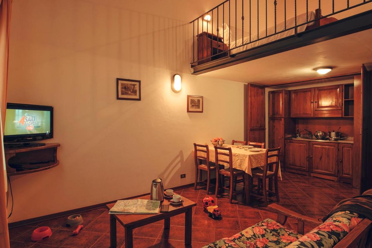 Casanova - Family Apartments Residence San Quirico dʼOrcia Екстериор снимка