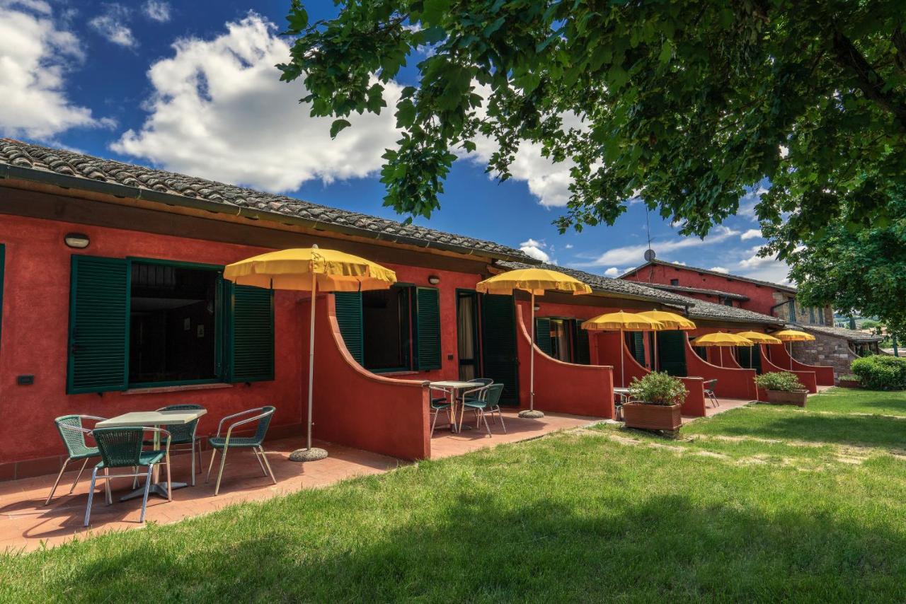 Casanova - Family Apartments Residence San Quirico dʼOrcia Екстериор снимка